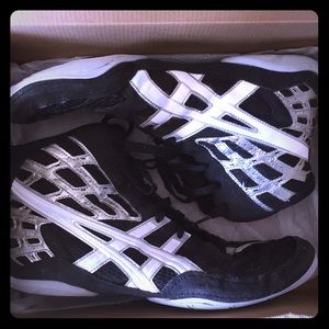 ASICS wrestling shoes